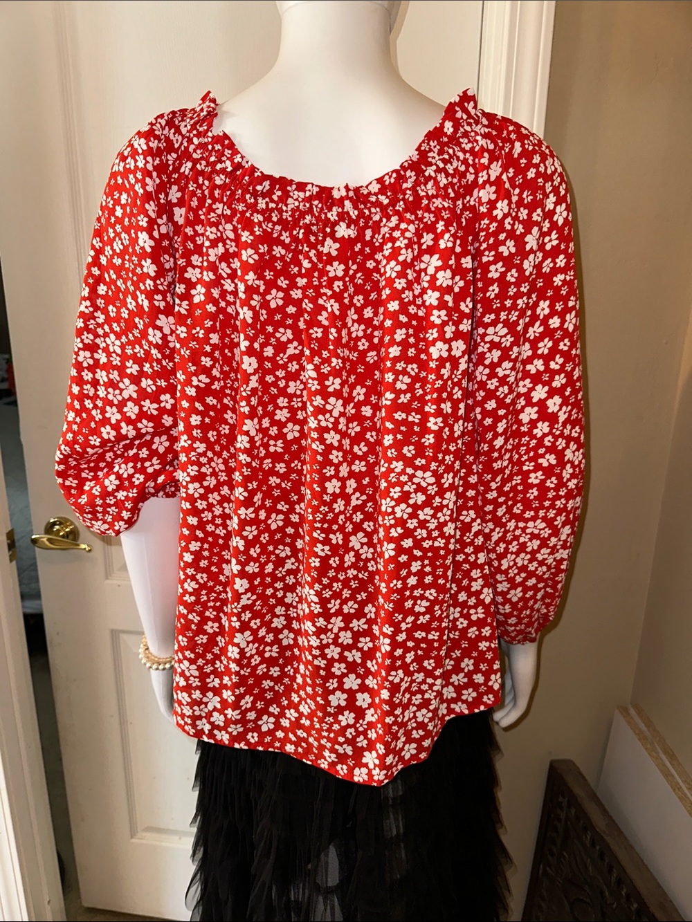 Floral Red Top - Picture 5 of 7